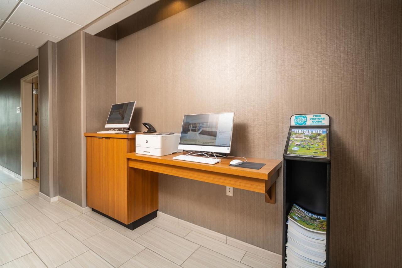 Springhill Suites By Marriott Kenosha Extérieur photo
